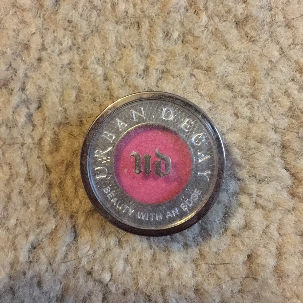 Urban Decay Eyeshadow in WOODSTOCK!